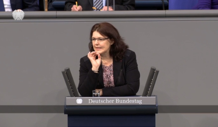 Ute Vogt bei der Rede im Deutschen Bundestag zum aktuellen Tierschutzbericht